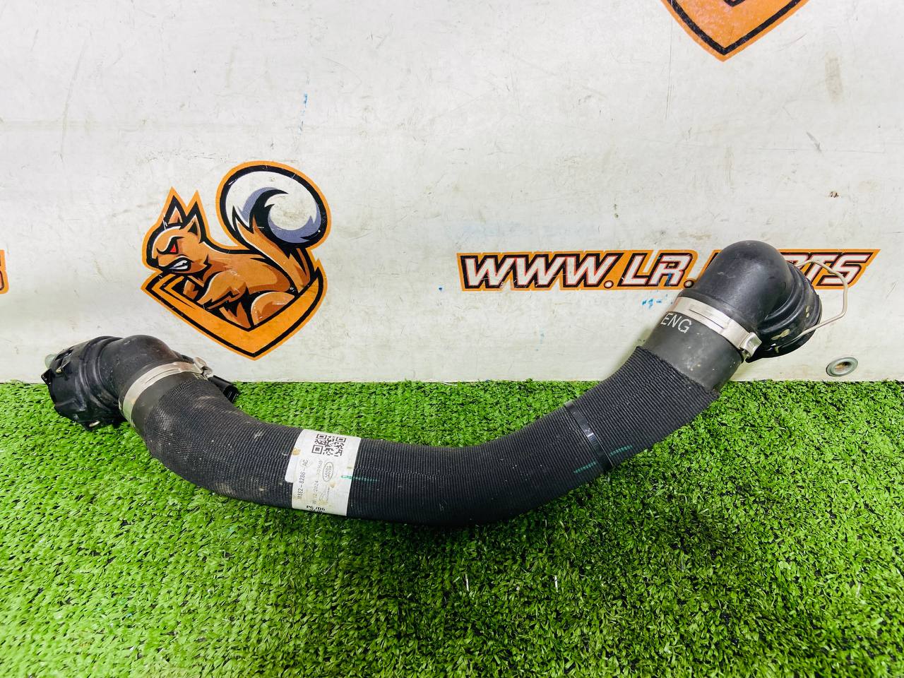 LR151630 Radiator hose 3.0 lower Range Rover Sport L461 (2023-) used cost € in stock 1 pcs.