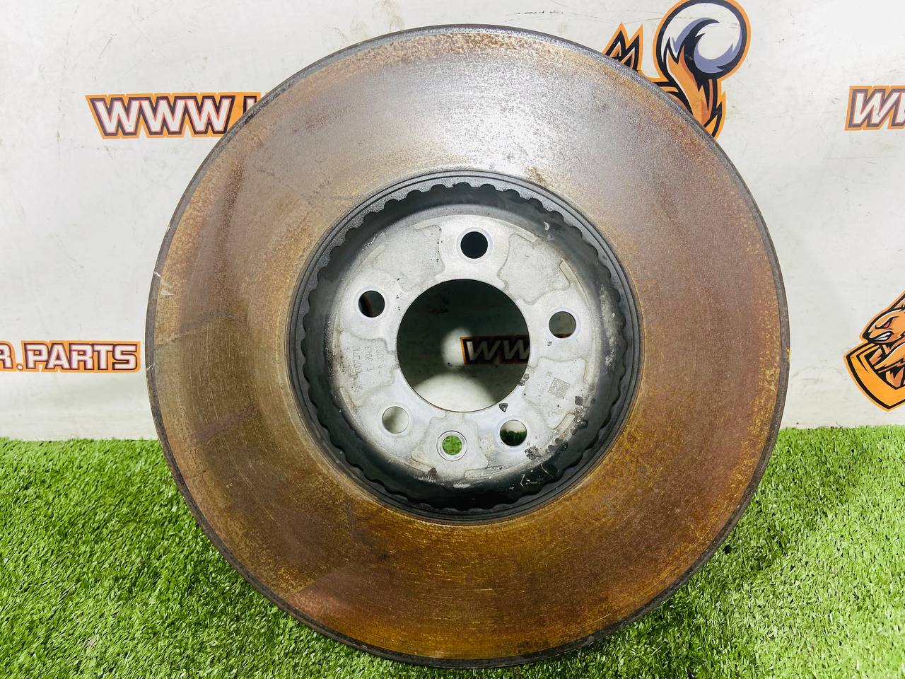 LR153507 Brake disc, front right left (400*44) Range Rover Sport L461 (2023-) Used cost 150 € in stock 5 pcs.