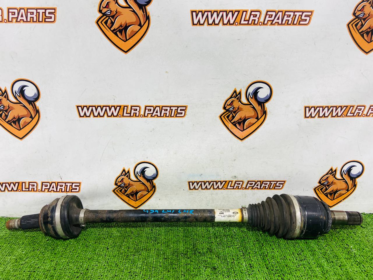 LR161705 Rear left half axle for Land Rover Discovery 5 L462 (2017-) Used - Image 25