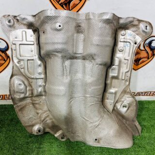 LR175563 Heat shield medium Range Rover Sport L461 (2023-) Used cost € in stock 1 pcs.