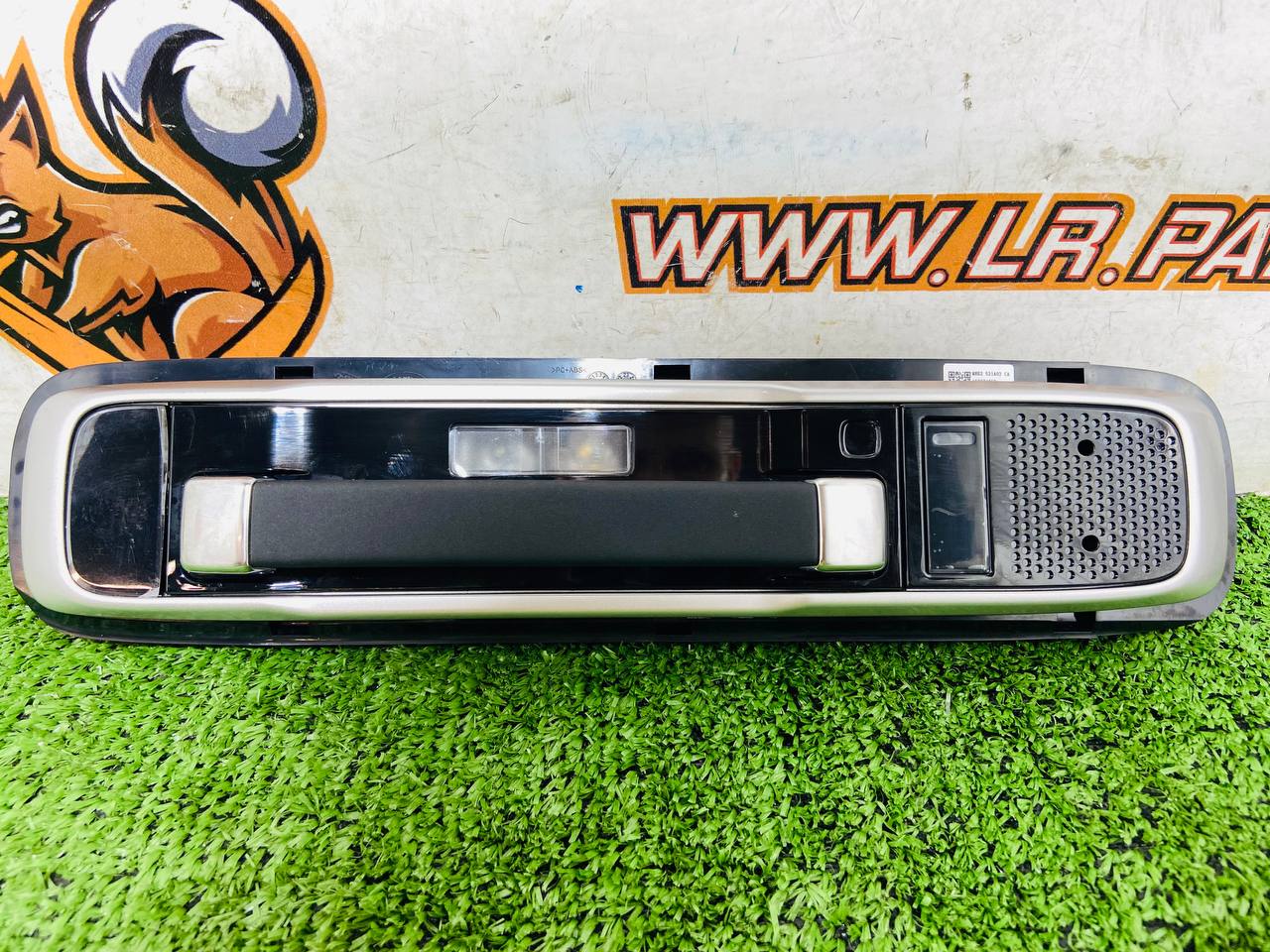 LR176270 Rear left ceiling handle Range Rover Sport L461 (2023-) Used cost € in stock 1 pcs.