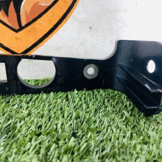 LR178167 Bracket for right front wing Range Rover Sport L461 (2023-) used cost € in stock 1 pcs.