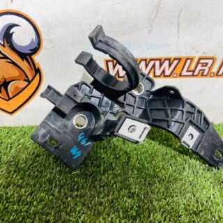 LR185299 Upper water pump bracket Range Rover Sport L461 (2023-) Used cost € in stock 1 pcs.