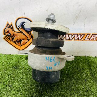 LR186992 Engine mount left 3.0ie Ingenium Range Rover Sport L461 (2023-) Used cost 150 € in stock 1 pcs.