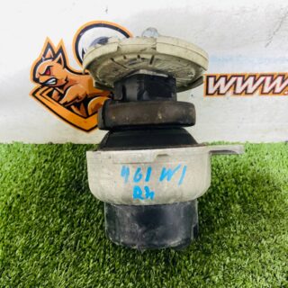 LR186993 Engine mount right 3.0ie Ingenium Range Rover Sport L461 (2023-) Used cost 150 € in stock 1 pcs.