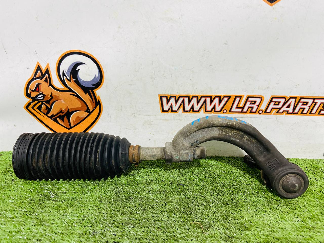T2R17324 Steering rod assembly, left side, Jaguar F-Type X152 (2014-) Used cost € in stock 1 pcs.
