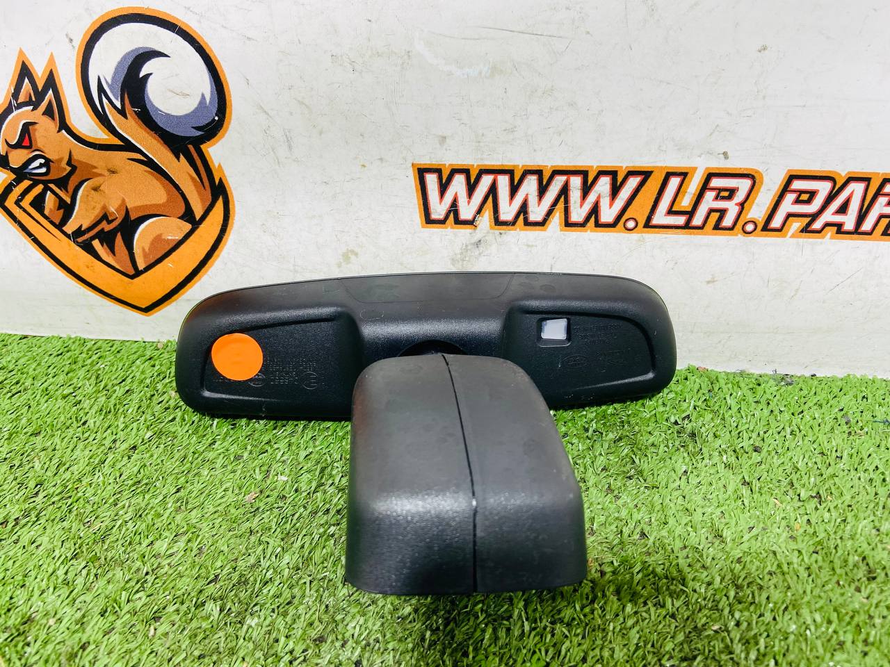 T4K9701 Salon mirror for Jaguar I-Pace X590 (2018-) Used cost 150 € in stock 2 pcs.