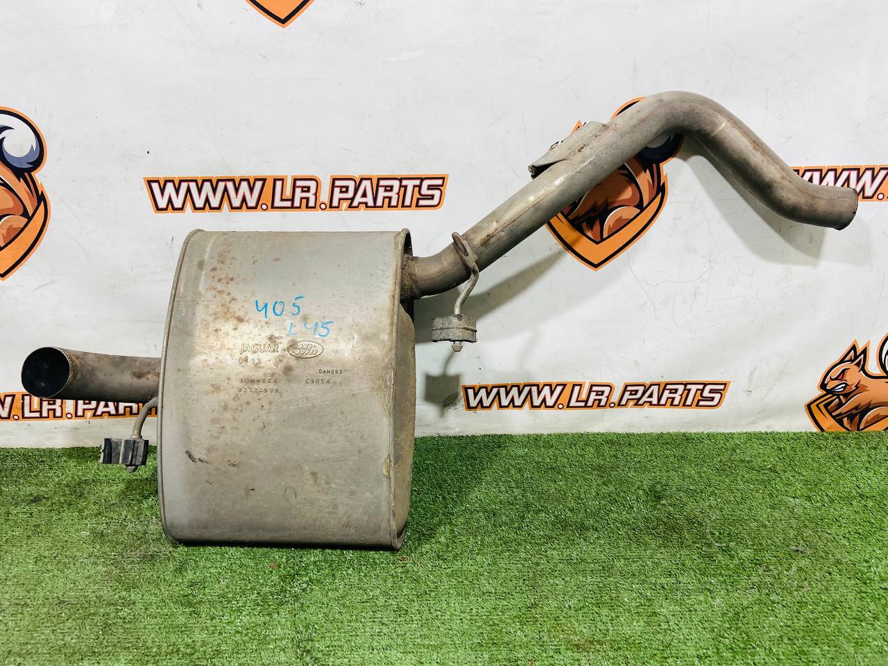 LR038230 Left rear muffler Range Rover L405 (2013-2023) Used cost € in stock 1 pcs.