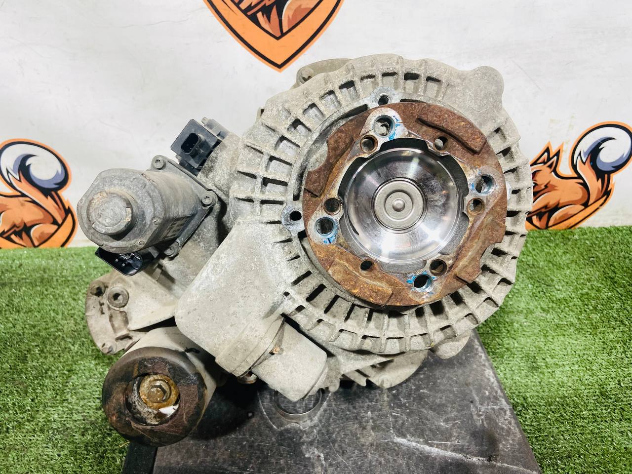 LR049160 Transfer case Range Rover L405 (2013-2023) Used cost 350 € in stock 1 pcs.