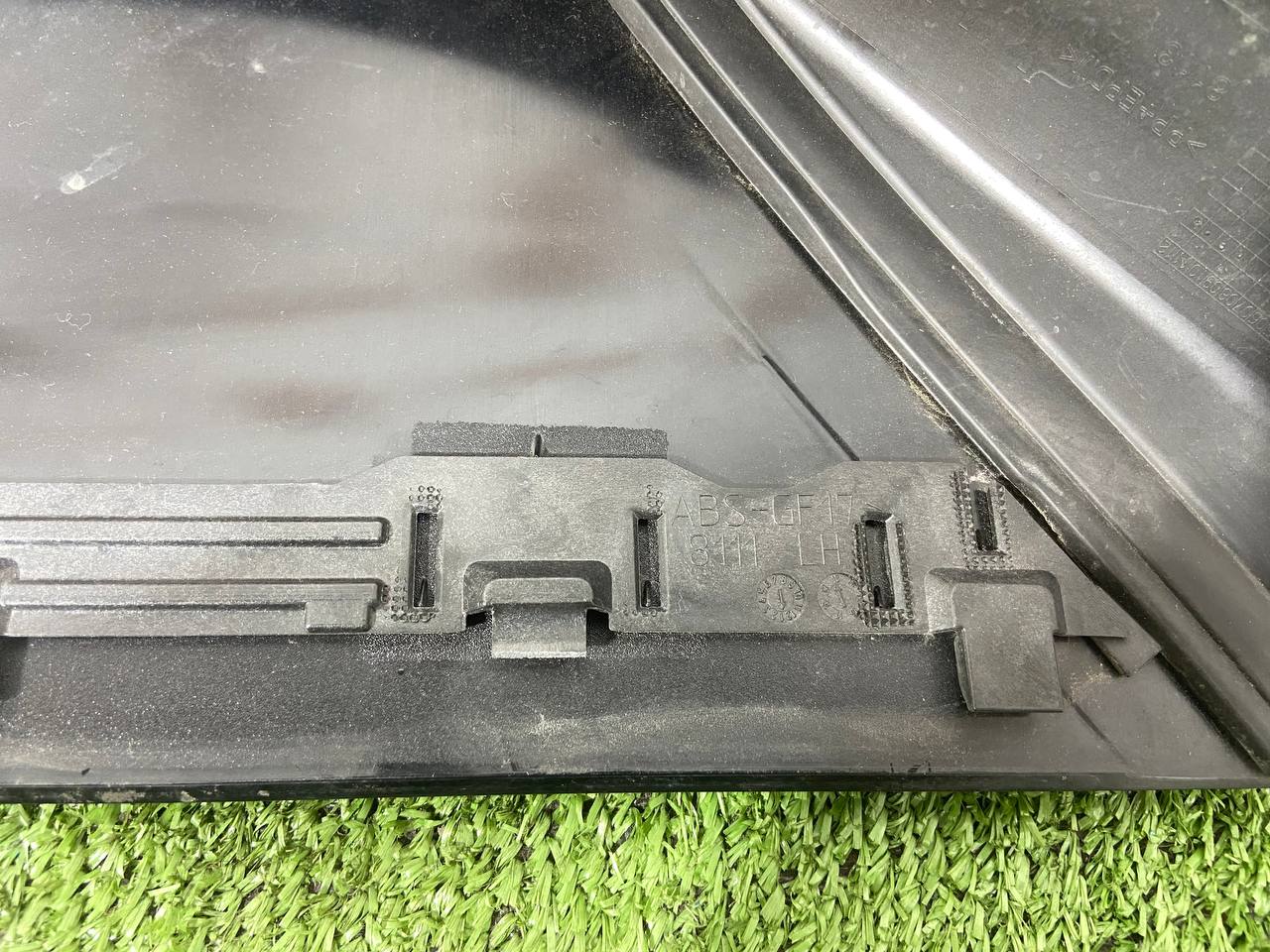 LR076491 Rear left strut cover for Range Rover L405 (2013-2021) used - Image 18