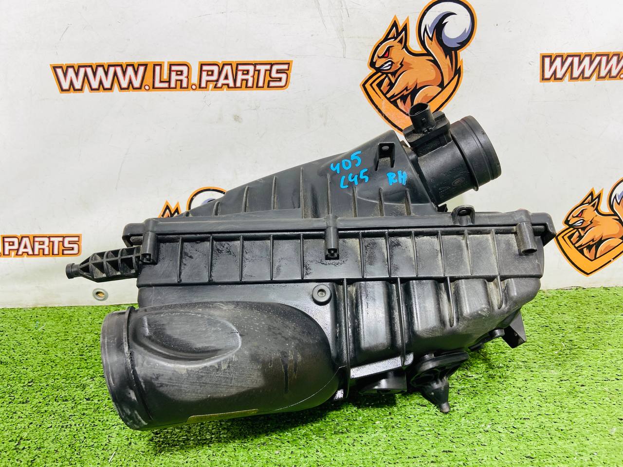 LR095789 Right Air Filter Housing Range Rover Sport L494 (2014-2022) Used - Image 28