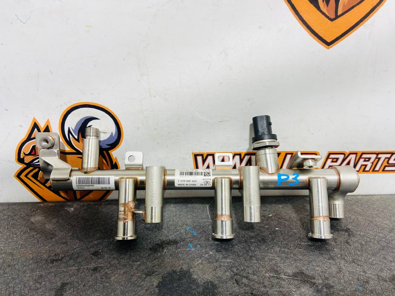 LR125399 Fuel rail Range Rover Evoque New L551 (2019-) Used cost 100 € in stock 2 pcs.