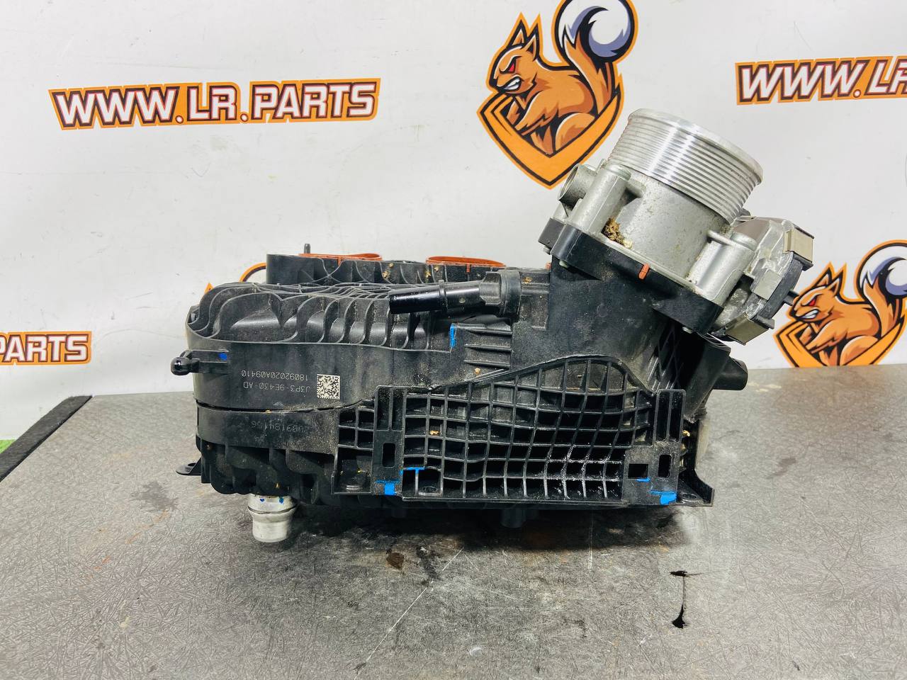 LR125565 Intake manifold Range Rover Evoque New L551 (2019-) used cost 250 € in stock 2 pcs.