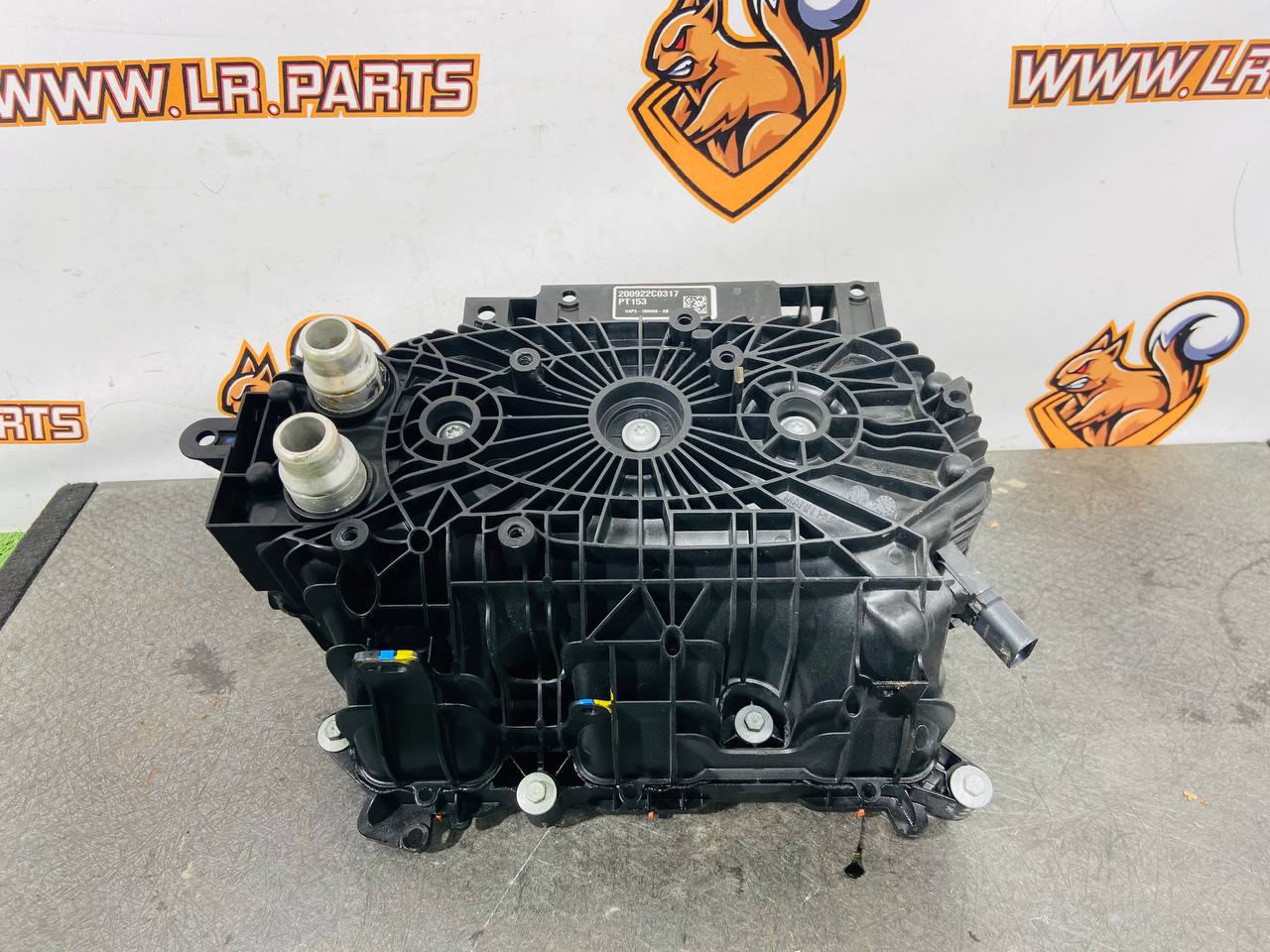 LR125565 Intake manifold Range Rover Evoque New L551 (2019-) used cost 250 € in stock 2 pcs.