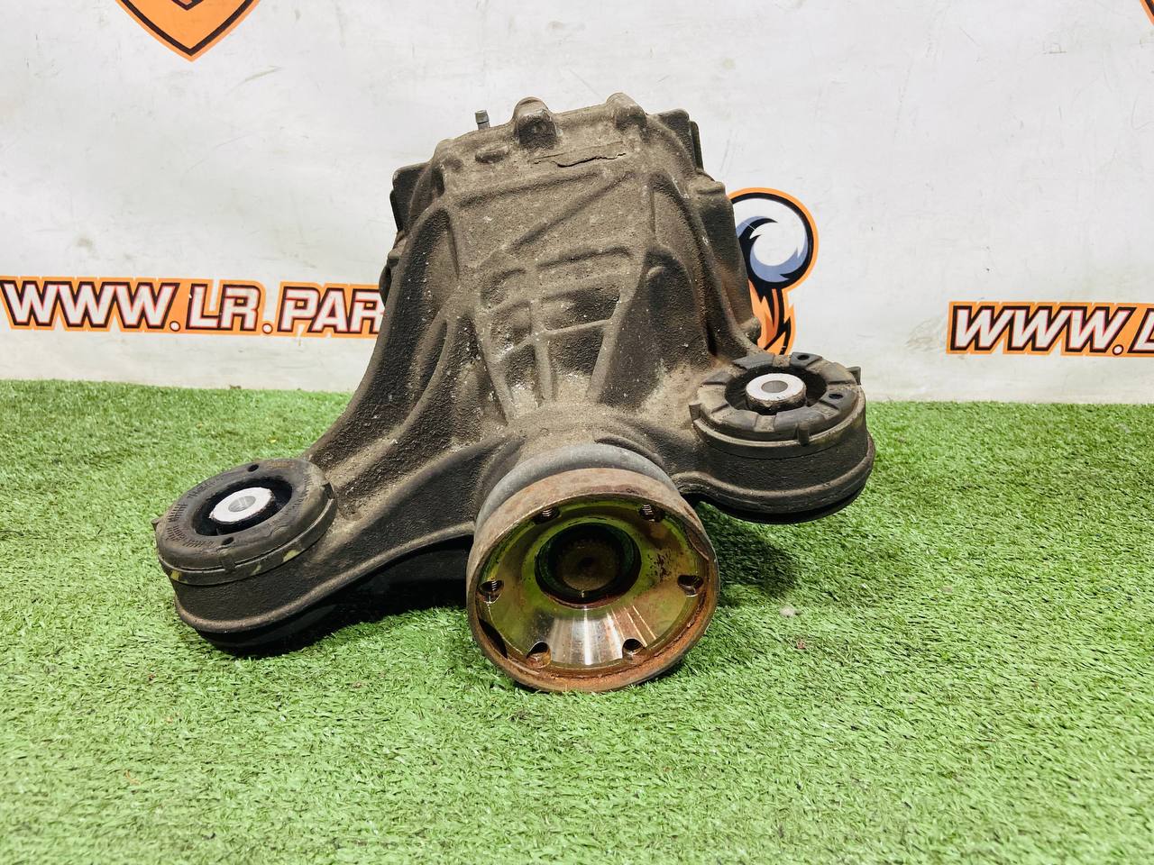 LR183131 Rear Reducer 3.23 Range Rover Velar L560 (2018-) Used - Image 39
