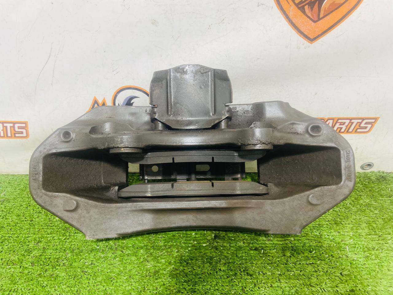 LR039524 Front left support 3.0TD 3.0ie 4.4TD 5.0ie Range Rover Sport L494 (2014-2022) Used cost 300 € in stock 2 pcs.